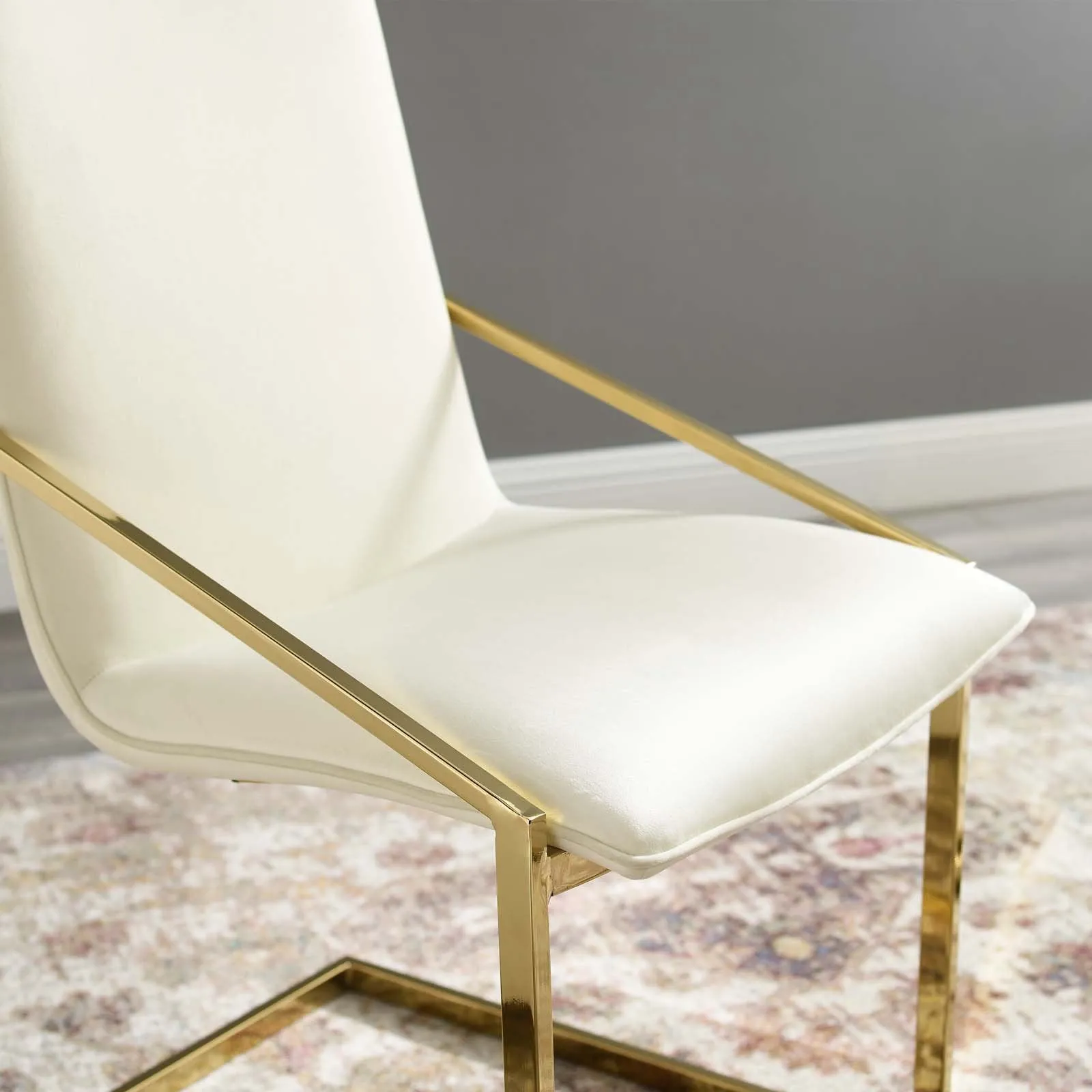 Pitch Performance Dining Armchair