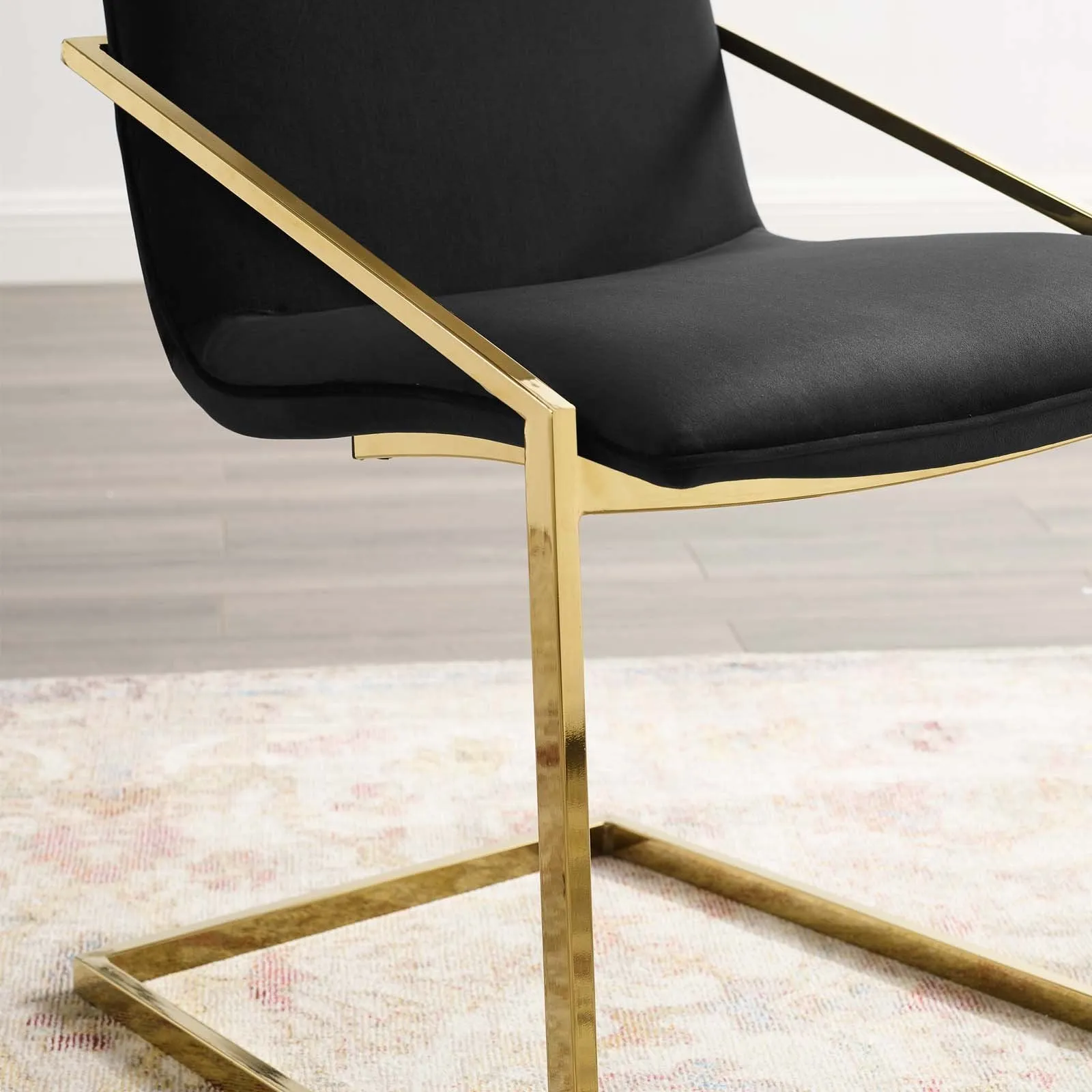 Pitch Performance Dining Armchair